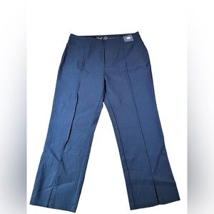 NEW!! Ethyl Pull On Capri!! Black. Size 14